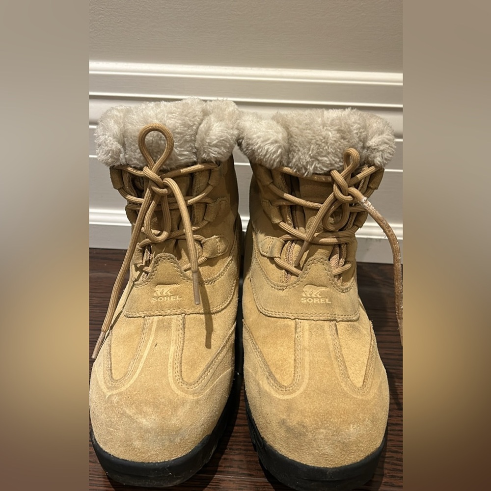 Sorel Cream Winter Boots with Plush Lining